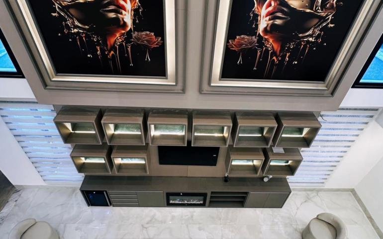 gallery